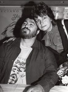 Luciano Pararotti and wife, Adua, 1982, NY.jpg